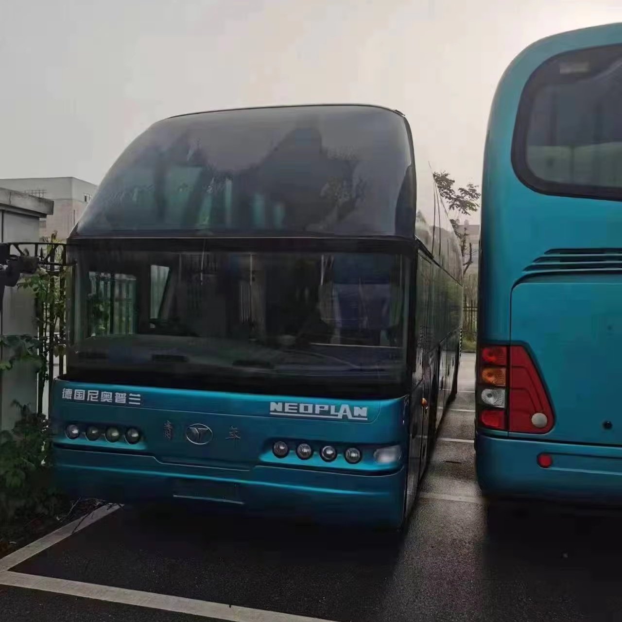YOUNGMAN Used Bus 39 Seats diesel coach Bus Cheap Price in China Right Hand Driving